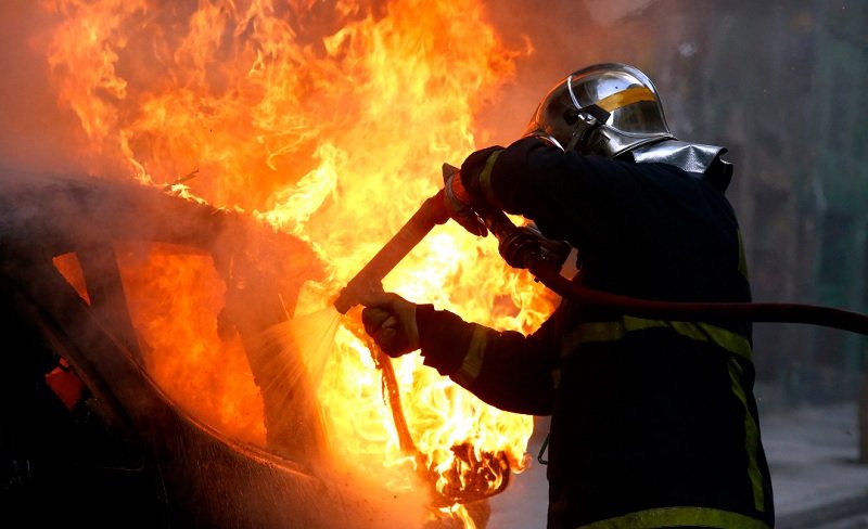 Πυρκαγιά σε 4 ΙΧ οχήματα στη Σπερχογεία Μεσσηνίας