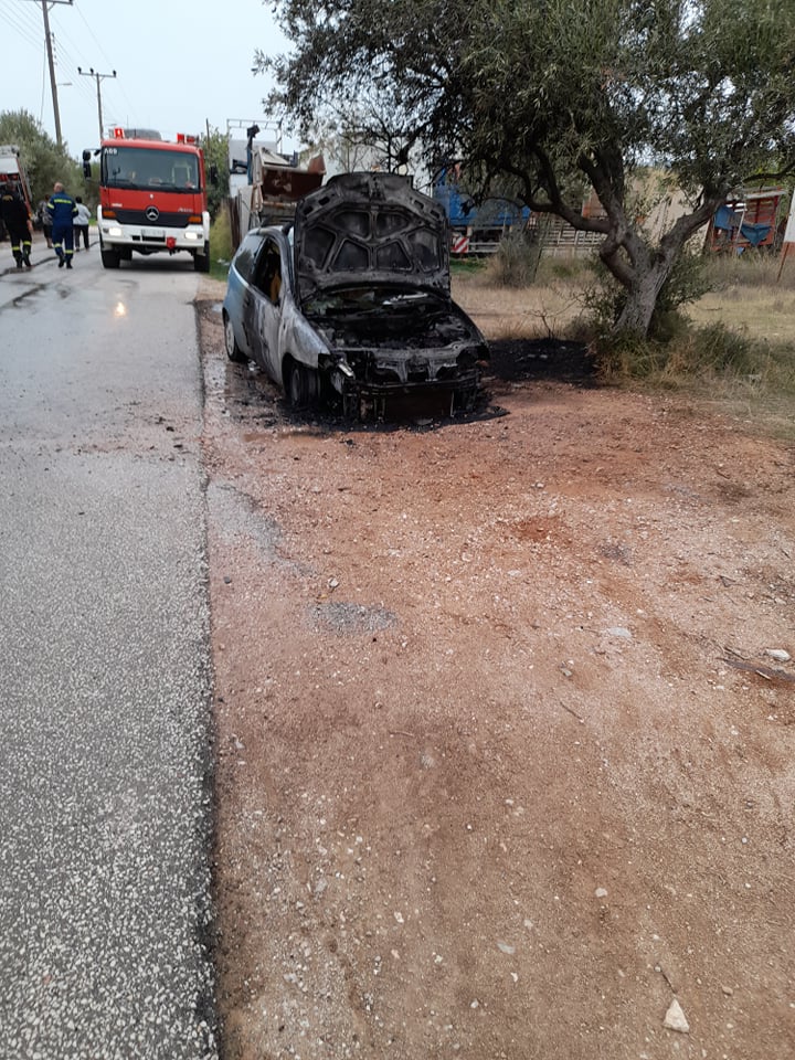 Πυρκαγιά σε Ι.Χ όχημα στο Κίτσι- Κορωπίου (Φωτό)