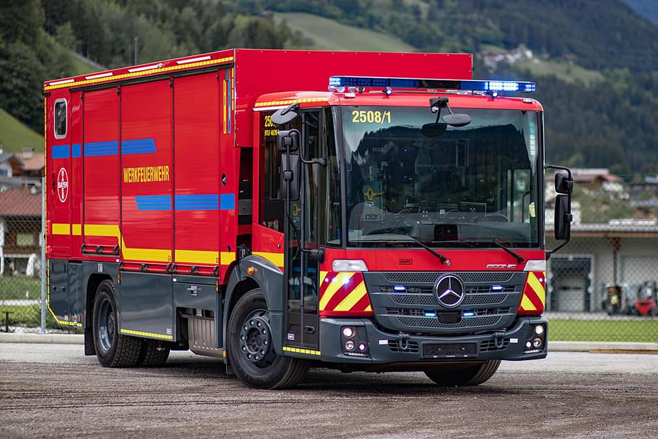 Το πυροσβεστικό όχημα Mercedes-Benz Econic 1830 L 4x2