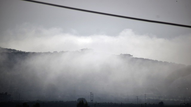 Καιρός: Ομίχλες και βροχές από το απόγευμα και πτώση της θερμοκρασίας από αύριο