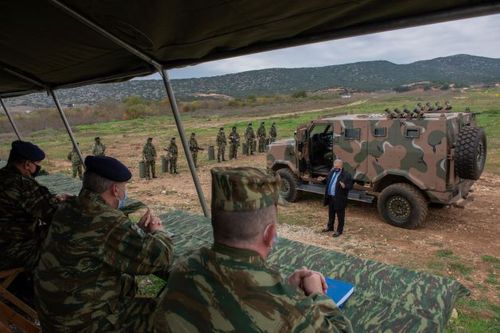 «Οπλίτης»: Αυτό είναι το ελληνικό σύγχρονο τεθωρακισμένο άρμα που παρουσιάστηκε στο Γ.Ε.Σ