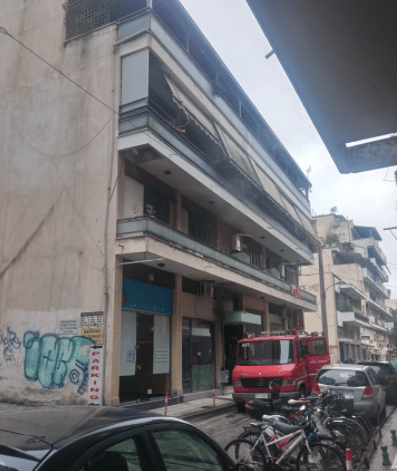 Αναστάτωση στο κέντρο των Τρικάλων από πυρκαγιά σε διαμέρισμα