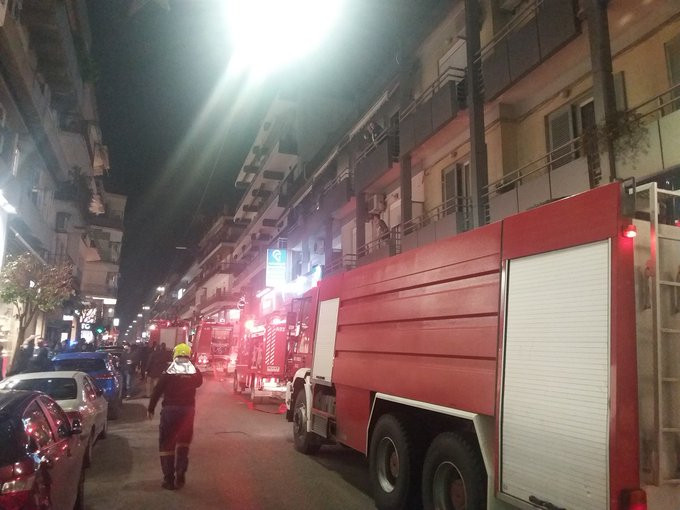 Πυρκαγιά σε διαμέρισμα στο κέντρο των Ιωαννίνων - Μεγάλη κινητοποίηση της Πυροσβεστικής