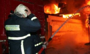 Πυρκαγιά σε οικία στην Σαλαμίνα Αττικής