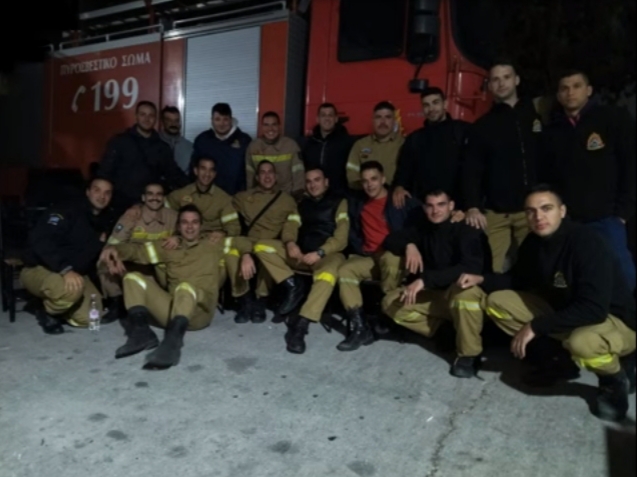 Αερομεταφερόμενο Πεζοπόρο Πυροσβεστικό Τμήμα Αττικής (Βίντεο)