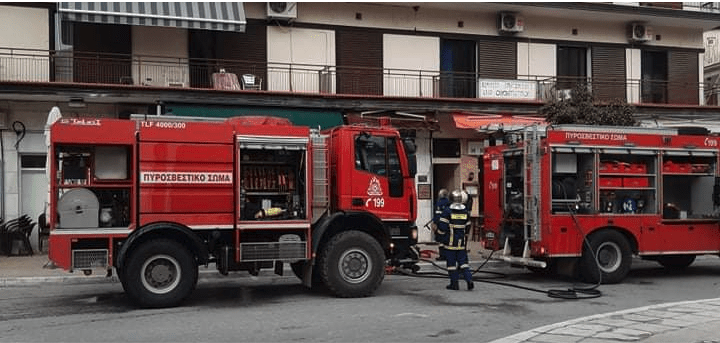 Φωτιά σε διαμέρισμα διώροφης οικοδομής στις Σέρρες