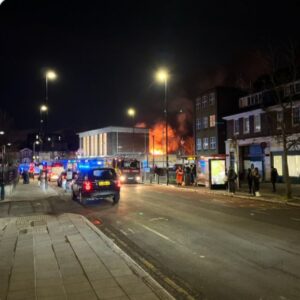 Λονδίνο: Μεγάλη φωτιά σε σταθμό του μετρό (Φώτο)