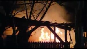 Ρουμανία: Φωτιά εκδηλώθηκε στη Μονή Nucet (Φωτό)