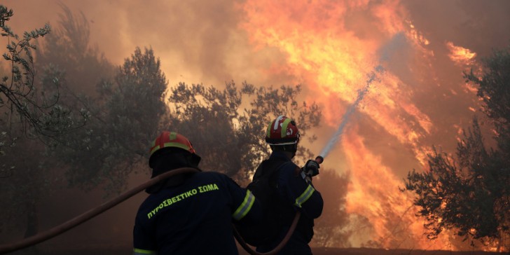 Πυρκαγιά σε δασική έκταση στην Αιγείρα Αχαΐας