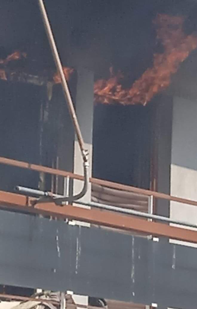 Πυρκαγιά σε εξέλιξη σε διαμέρισμα στην Αθήνα