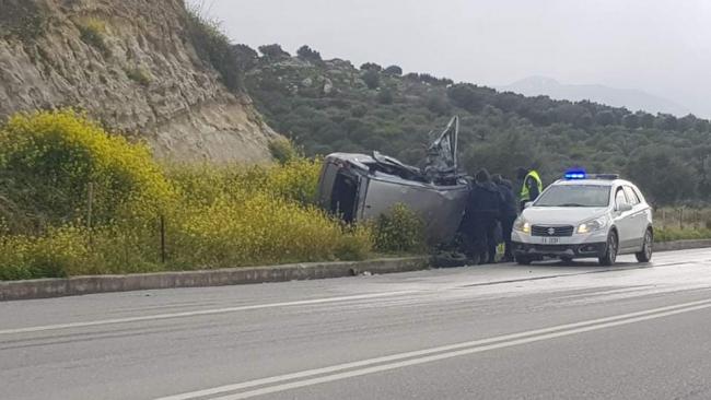 Κρήτη-Φωτογραφίες - σοκ από το τροχαίο με τους δύο νεκρούς