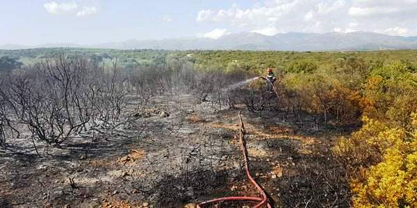 Σύλληψη άνδρα στη Μάνη για πρόκληση εμπρησμού από αμέλεια