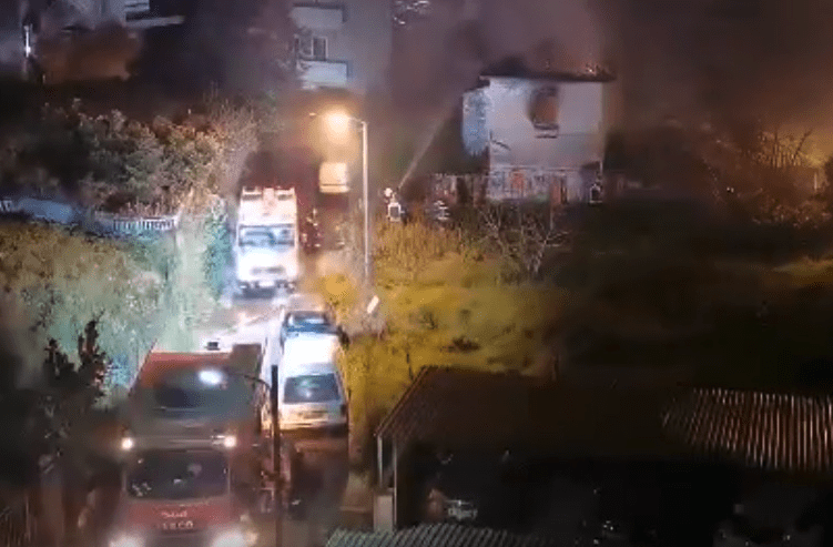 Πυρκαγιά σε εγκαταλελειμμένη μονοκατοικία στο Αγρίνιο