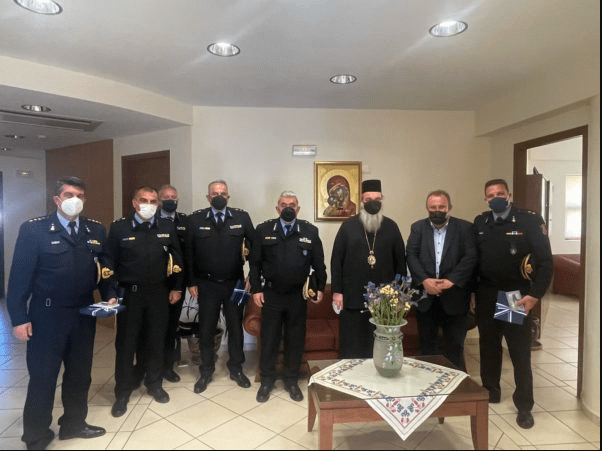Ο Αρχηγός της Πυροσβεστικής Αλέξιος Ράπανος στον Μητροπολίτη Κισάμου