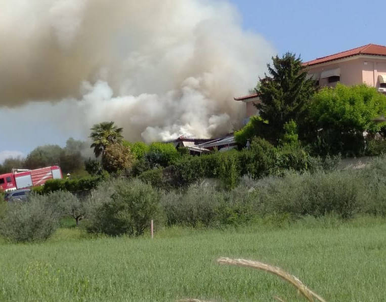 Πυρκαγιά σε κατοικία στο Λογγάκι Τρικάλων (Φωτό)