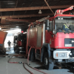 Πυρκαγιά σε βιομηχανία επεξεργασίας ξύλου στα Γρεβενά (Φωτό)