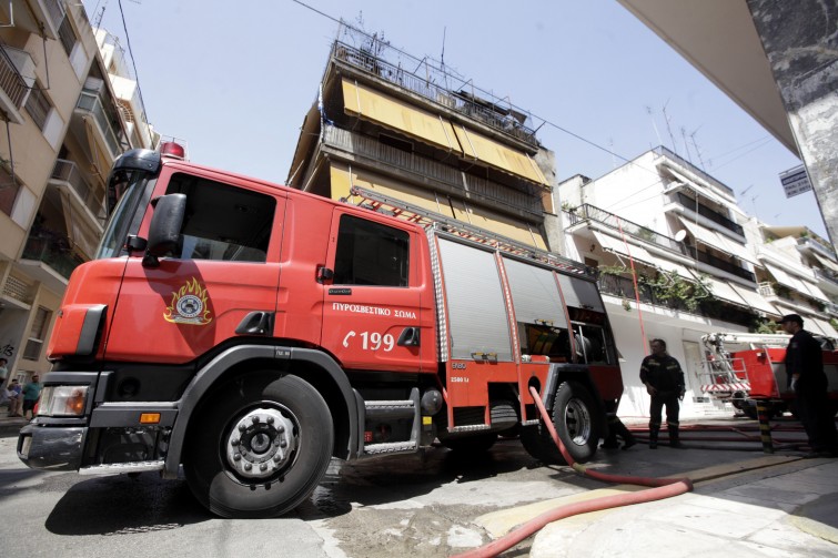 Πυρκαγιά σε κατοικία επί της οδού Εδμόνδου Ροστάν στην Θεσσαλονίκη
