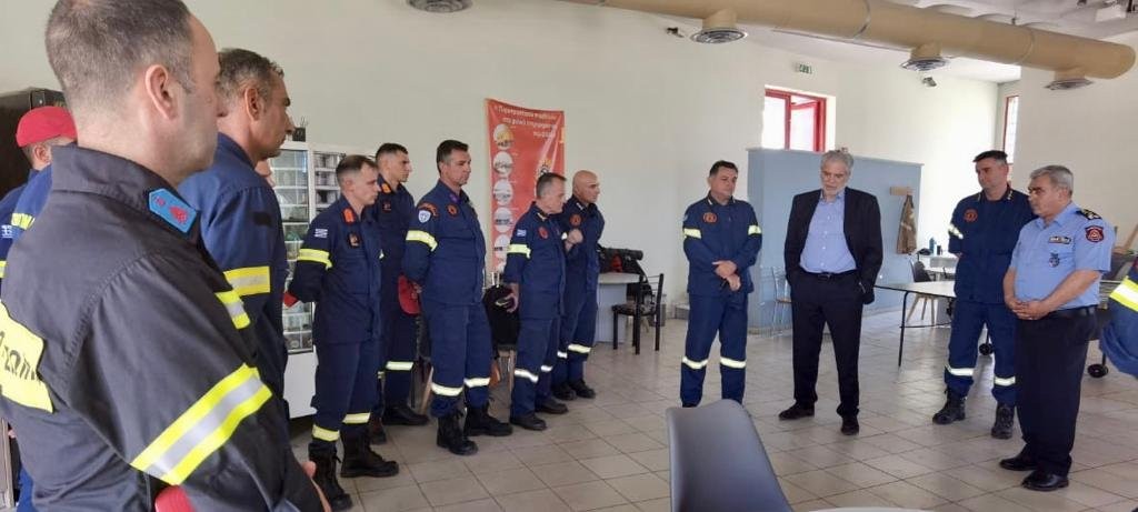Στυλιανίδης: Στη Λαμία με τους Πυροσβέστες μας