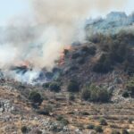 Σε εξέλιξη πυρκαγιά σε δασική έκταση στον Άγιο Κωνσταντίνο Ύδρας (Φωτό)