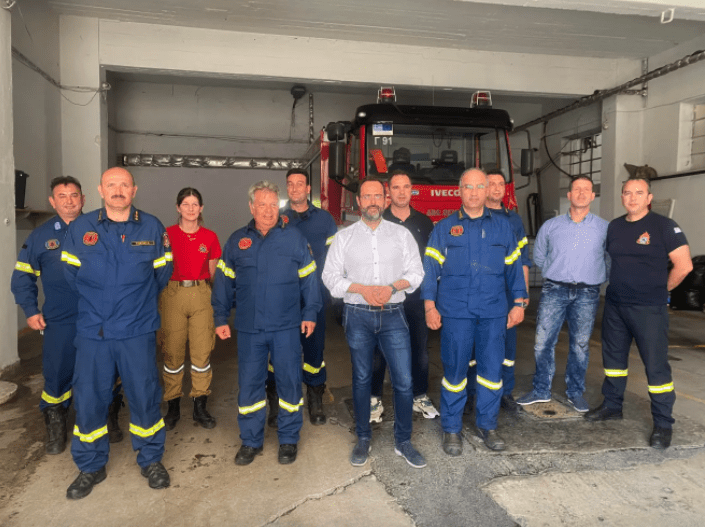 Ενημερωτική επίσκεψη στην Πυροσβεστική Βόλου ο Κ. Μαραβέγιας