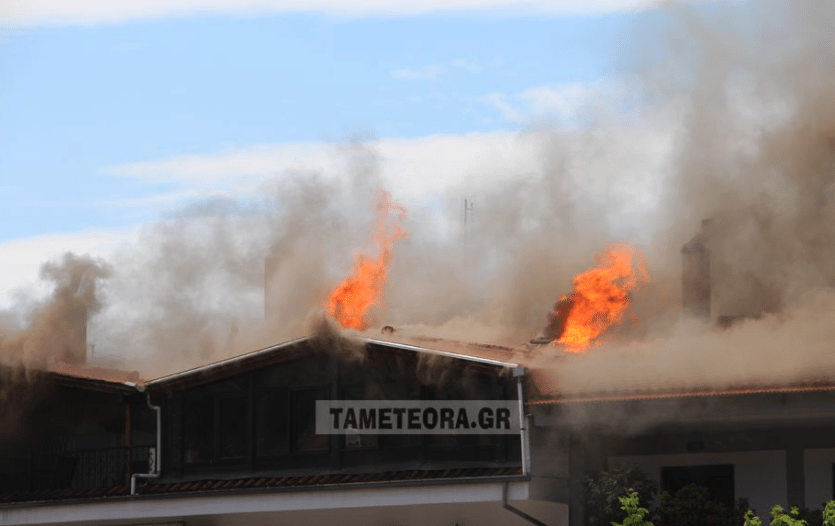 Πυρκαγιά σε διαμέρισμα στο κέντρο της Καλαμπάκας (Φωτό)