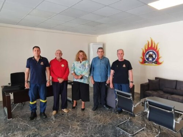 Επίσκεψη πραγματοποίησε ο Αντιδήμαρχος Αλίμου στον 8ο Πυροσβεστικό σταθμό