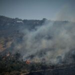 Πυρκαγιά σε εξέλιξη σε χαμηλή βλάστηση στον Ασπρόπυργο Αττικής