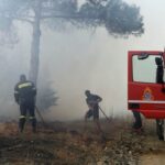 Μηλος:Πυρκαγιά στην περιοχή Σταυρός – Κανέρια