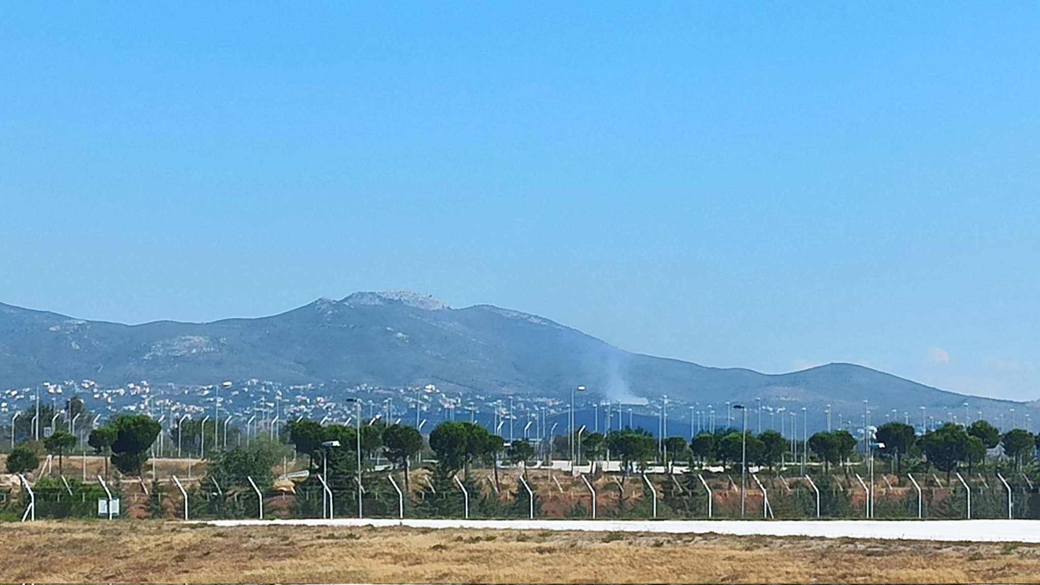 Πυρκαγιά εν υπαίθρω στο Νταού Πεντέλης