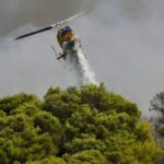 Πυρκαγιά σε χαμηλή βλάστηση στο Κορωπί Αττικής