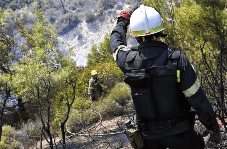 Πυροσβεστική: Στο… περίμενε για μια άδεια - Χρωστούν σε κάθε πυροσβέστη 200 ρεπό και 150 μέρες άδεια
