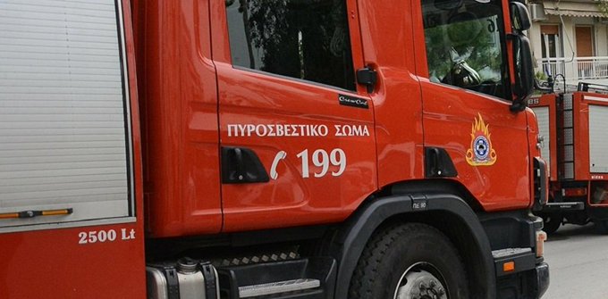Πυρκαγιά σε προαύλιο χώρο εργοστασίου στη δυτική Θεσσαλονίκη