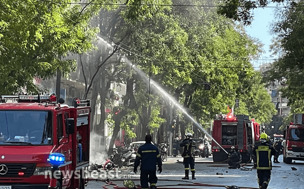 Μεγάλη πυρκαγιά σε κατάστημα επί της οδού Αχαρνών στην Αθήνα