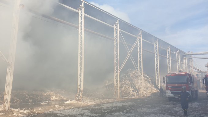 Πυρκαγιά σε εκκοκιστήριο βάμβακος στην Κομοτηνή - Μεγάλες ζημιές