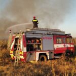 Πυρκαγιά σε ξηρά χόρτα και καλάμια στο Πετρωτό Θεσσαλονίκης (Φωτό)