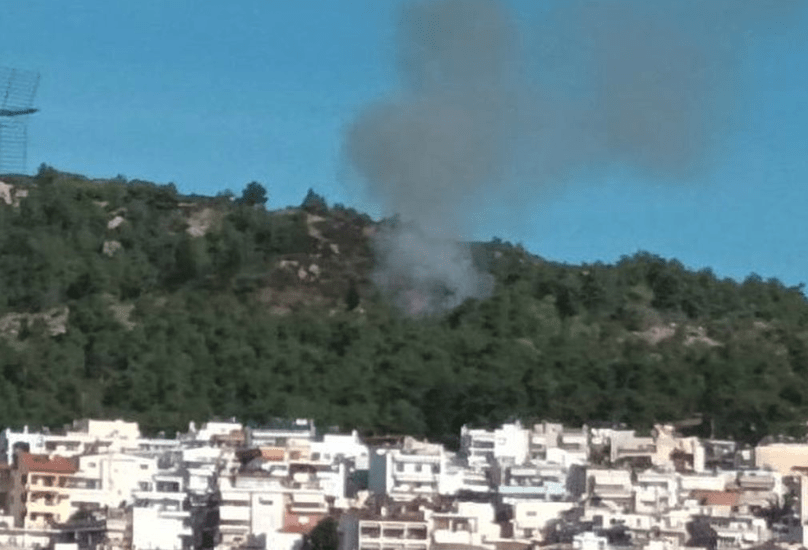 Πυρκαγιά στο περιαστικό δάσος της Καβάλας (Φωτό)