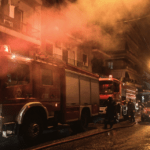Πυρκαγιά σε διαμέρισμα επί της οδού Μανδροκλέους στον Νέο Κόσμο - Σορός ηλικιωμένου εντοπίστηκε στο διαμέρισμα
