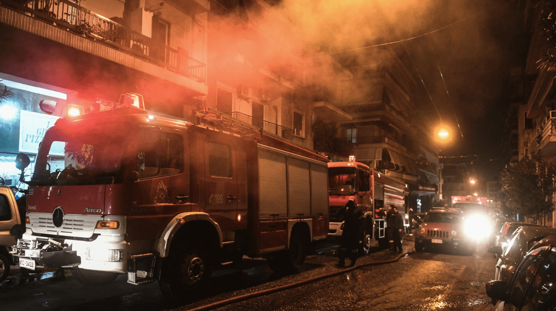 Πυρκαγιά σε διαμέρισμα επί της οδού Μανδροκλέους στον Νέο Κόσμο - Σορός ηλικιωμένου εντοπίστηκε στο διαμέρισμα