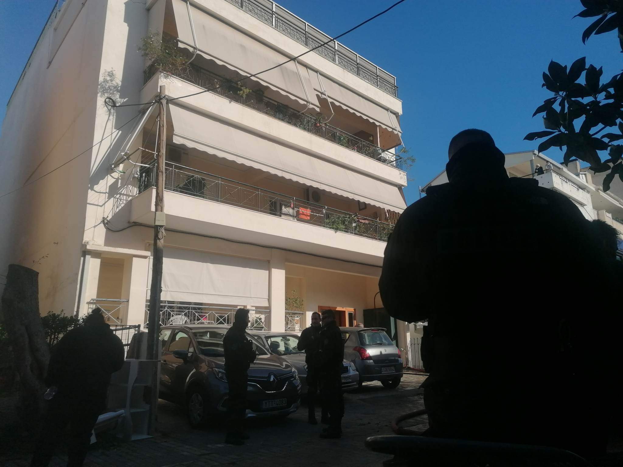 Πυρκαγιά σε διαμέρισμα επί της οδού Ιωσηφίδου στο Ελληνικό Αττικής (Φωτό)