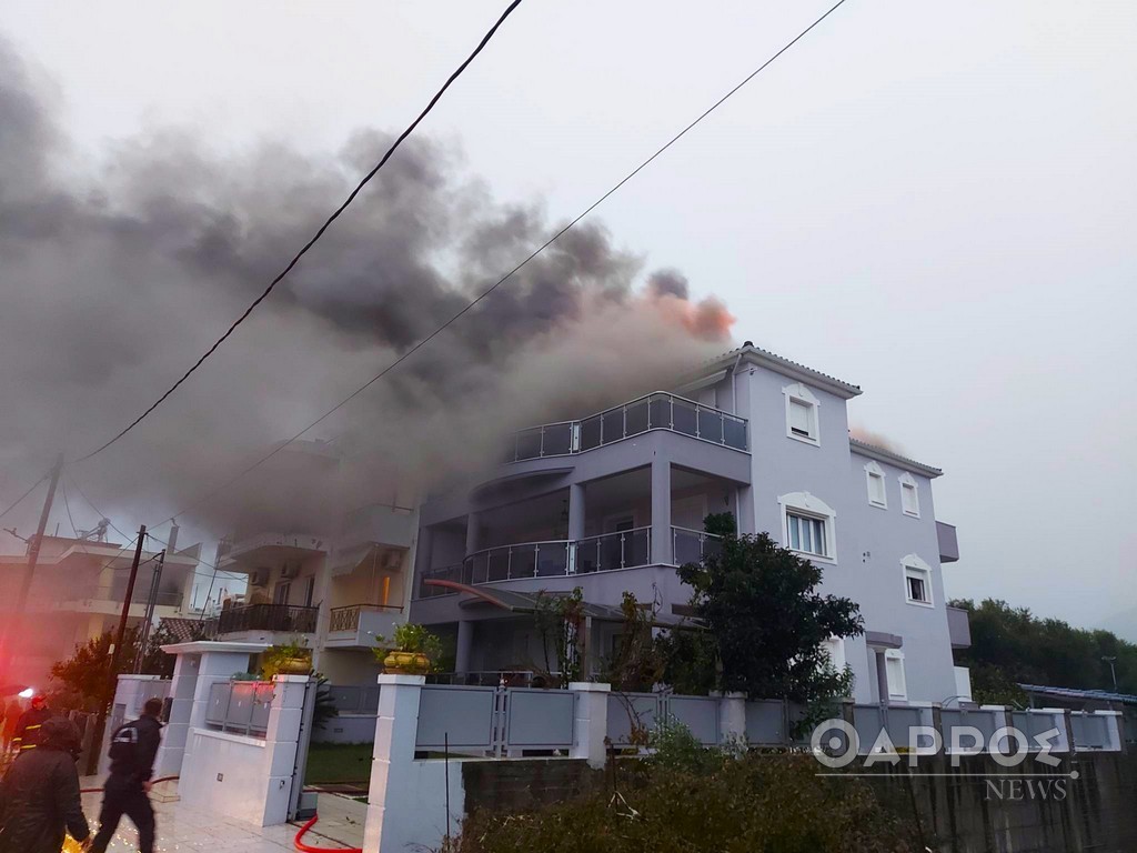 Πυρκαγιά σε μονοκατοικία επί της οδού Μανώλη Τριανταφυλλίδη στην Καλαμάτα