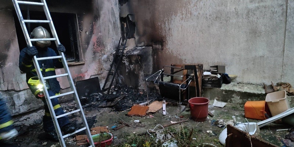 Πυρκαγιά σε υπόγειο διαμέρισμα πολυκατοικίας στην Αλεξανδρούπολη