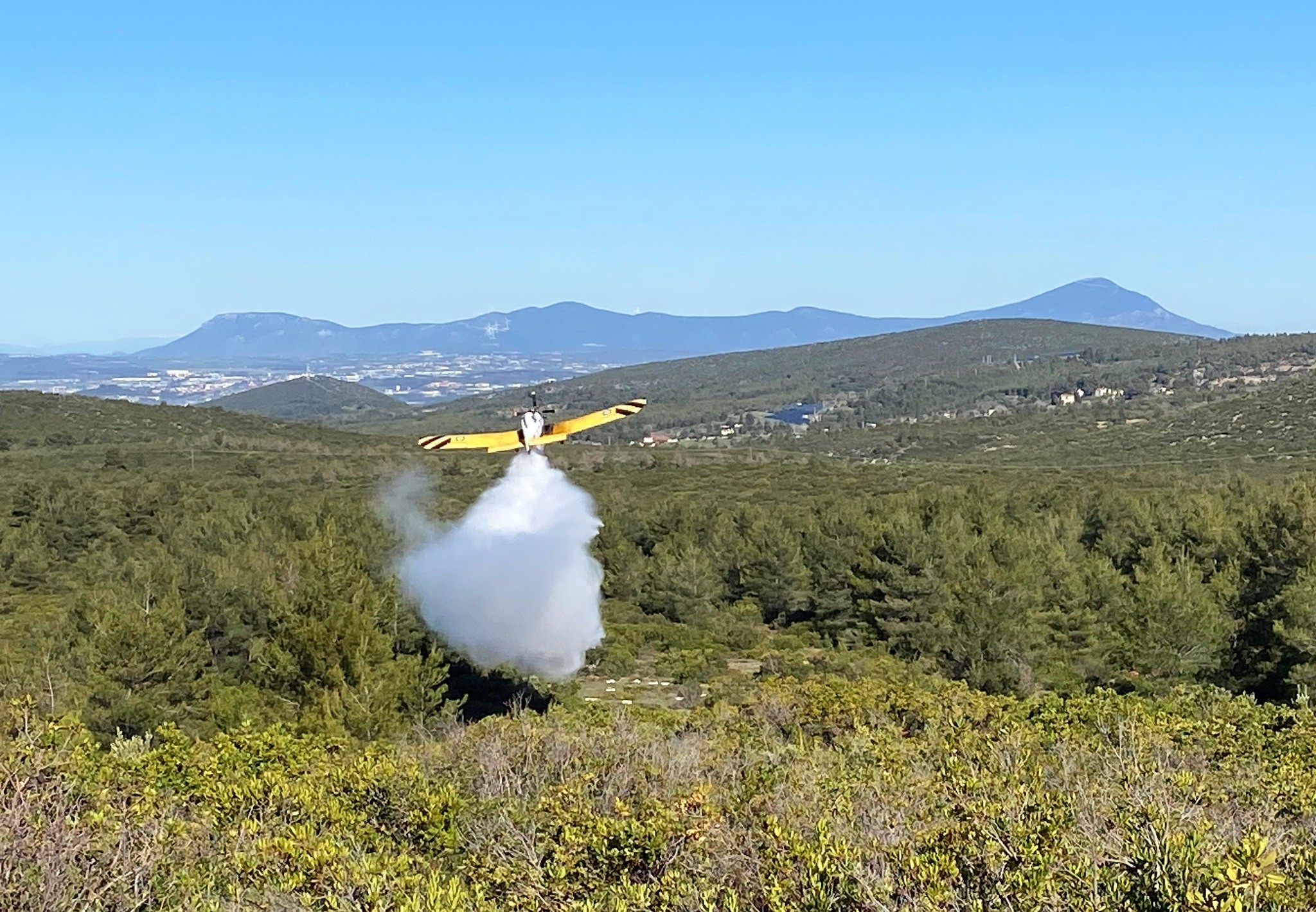 FOREST GUARDIAN – 2023: Συνεκπαίδευση ΕΔ και Πυροσβεστικού Σώματος για επιχειρήσεις αεροπυρόσβεσης