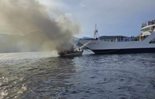 Πυρκαγιά σε σκάφος στο Μεγανήσι Λευκάδας