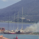 Πυρκαγιά σε σκάφος στο Καρνάγιο Λευκαδας