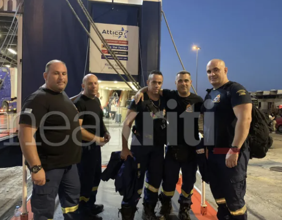 Συγκινούν οι πυροσβέστες της Κρήτης - Στη μάχη για τη φωτιά της Πάρνηθας
