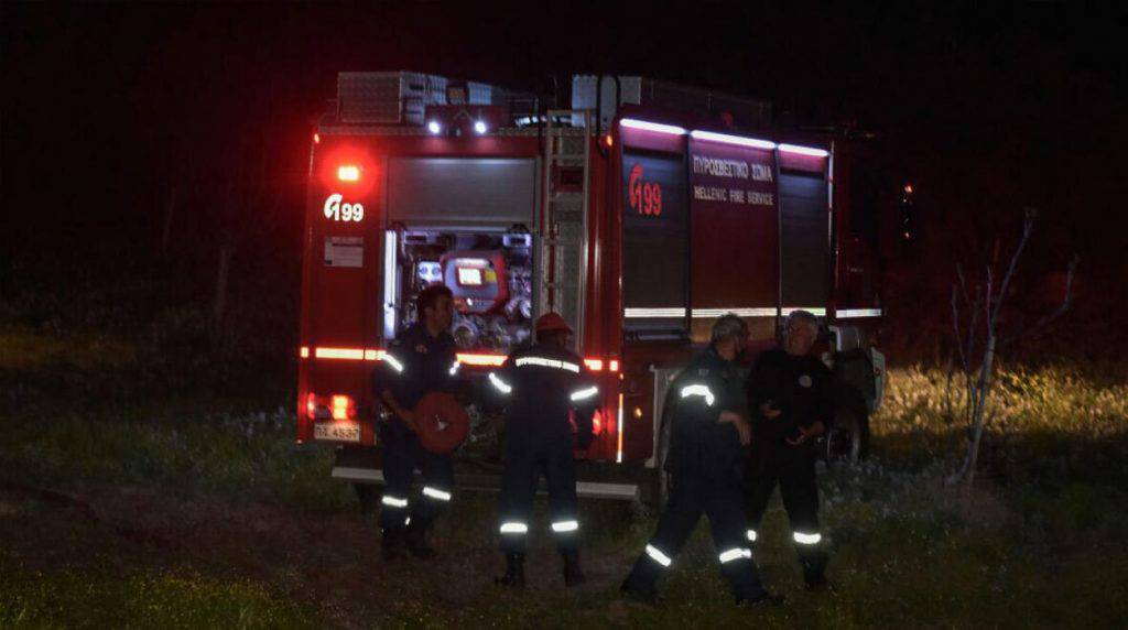 Πυρκαγιά σε αγροτική αποθήκη στο χωριό Άνω Άκρια στο Ηράκλειο Κρήτης