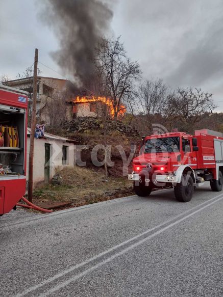 Πυρκαγιά σε διώροφη κατοικία στον Κορυδαλλό Καλαμπάκας