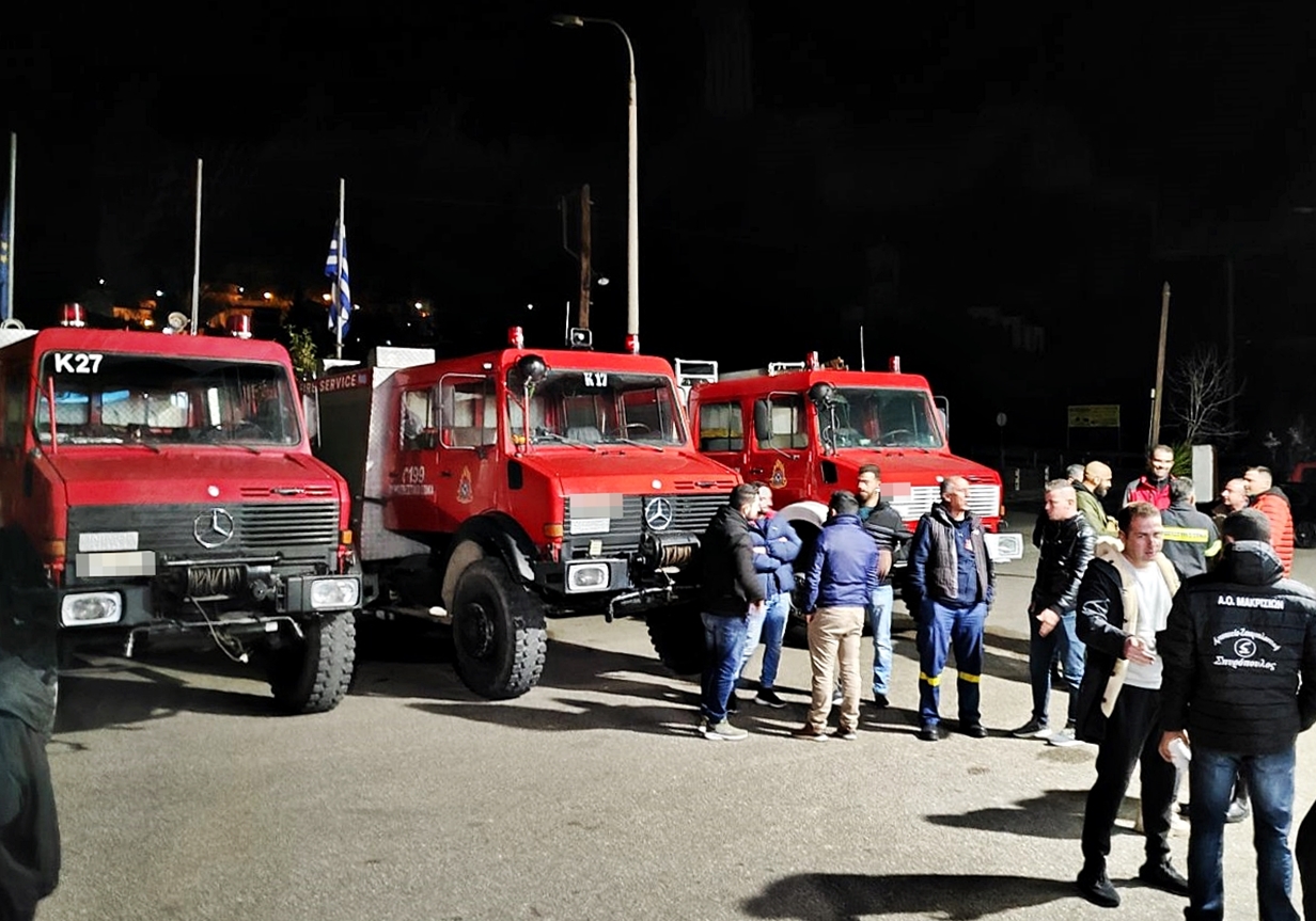 Έκοψε την πίτα του και το Πυροσβεστικό Κλιμάκιο Κρεστένων