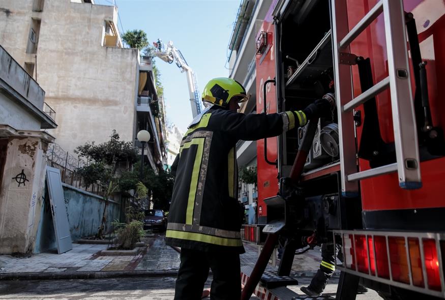 Πυρκαγιά σε μονοκατοικία στην Τ.Κ. Κυπαρισσίου του δήμου Λοκρών Φθιώτιδας