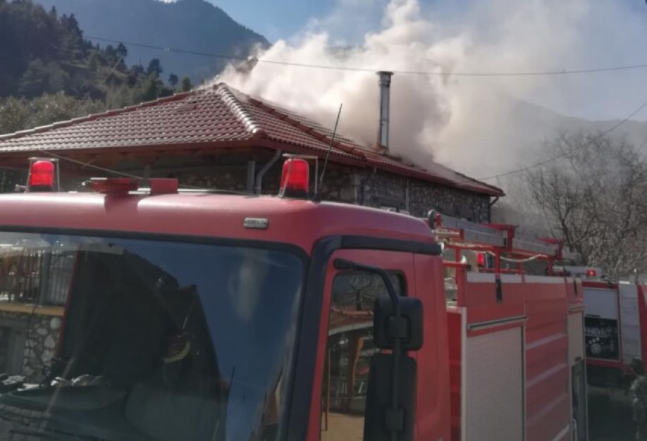 Πυρκαγιά σε οικία στην περιοχή Βλαχέρνα Αρκαδίας Πυρκαγιά σε οικία στην περιοχή Βλαχέρνα Αρκαδίας